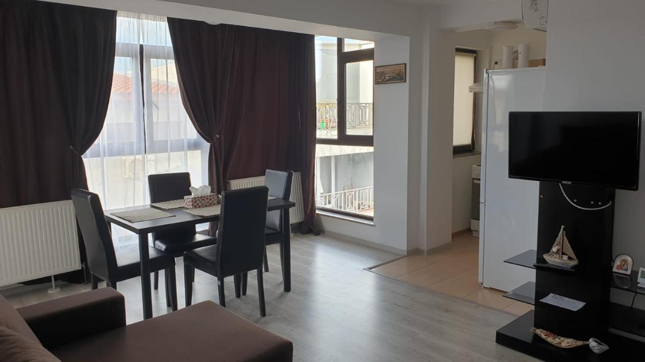 Apartament Lulu Mamaia Nord, 3 Minute De Plaja 那沃达利 外观 照片